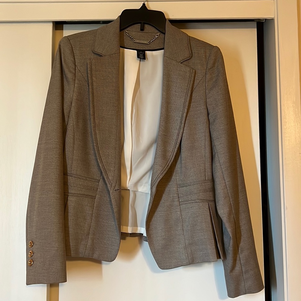 White House Black Market Jacket. Size 6.